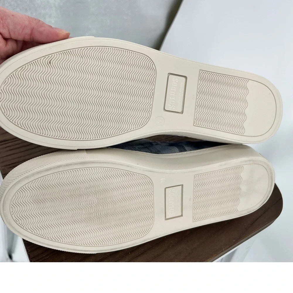 Soludos slip sneakers